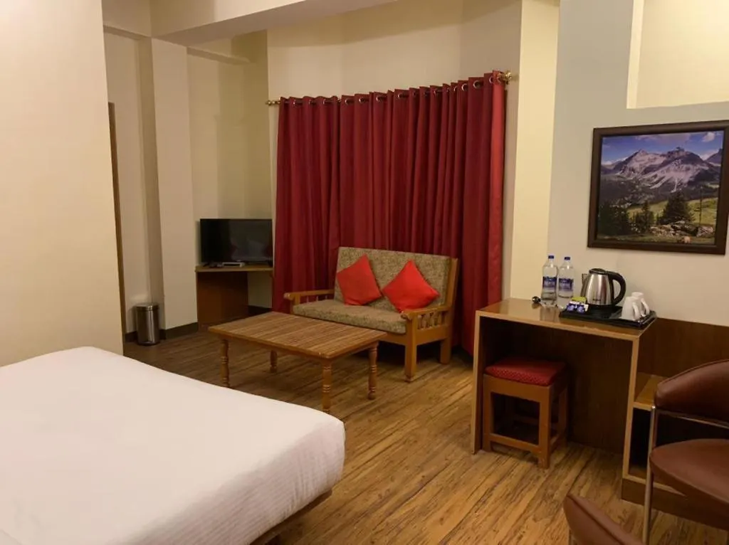Hassan Valley Resort - A Beautiful Resort In The Clouds Towards Snow Capped Mountains Shimla 0*,
