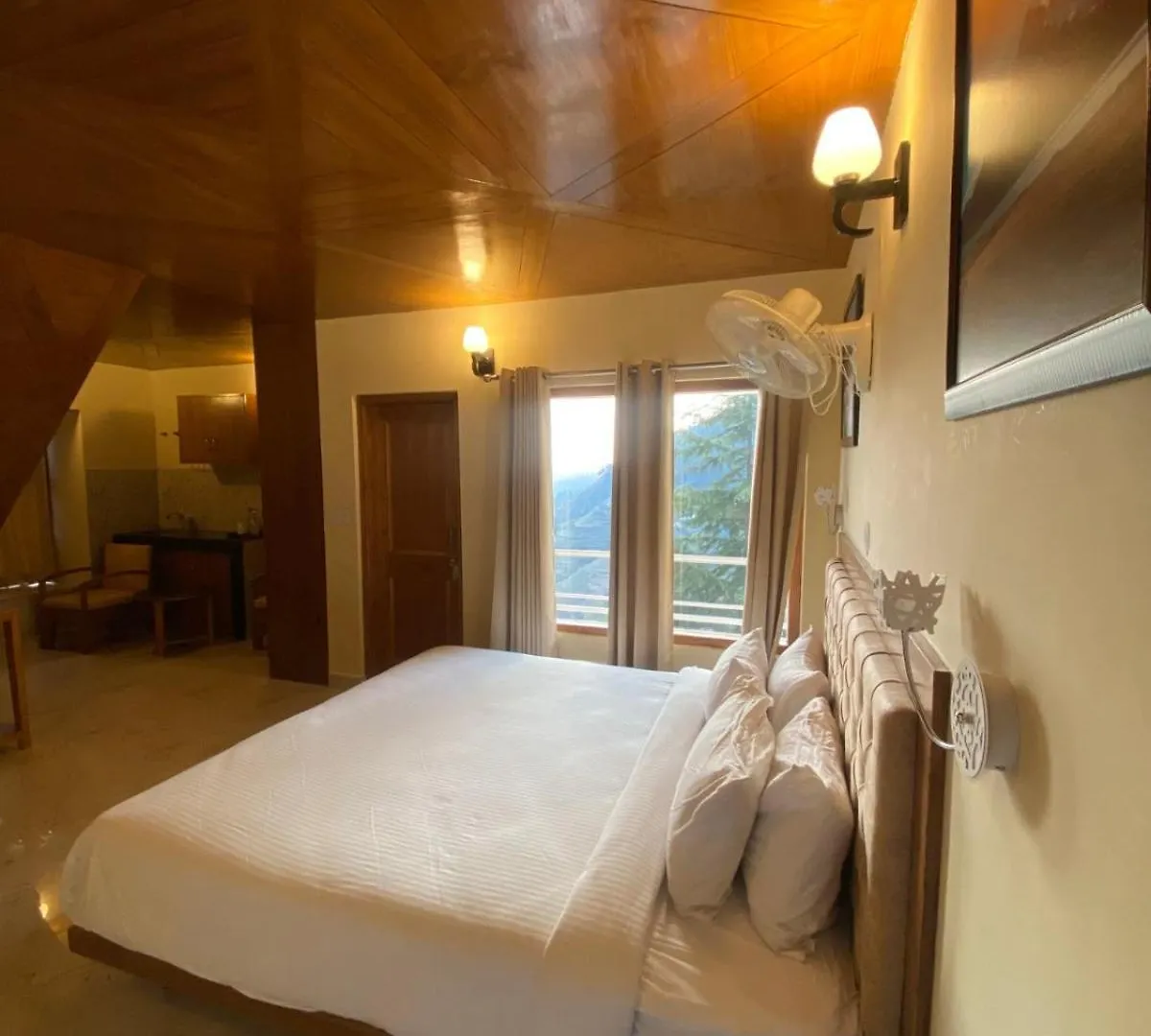 Hassan Valley Resort - A Beautiful Resort In The Clouds Towards Snow Capped Mountains Shimla 0*,  India