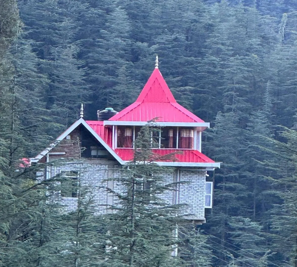 Hassan Valley Resort - A Beautiful Resort In The Clouds Towards Snow Capped Mountains Shimla India